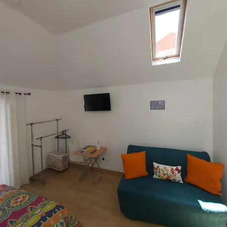 Tipico Romantico Ii Apartment